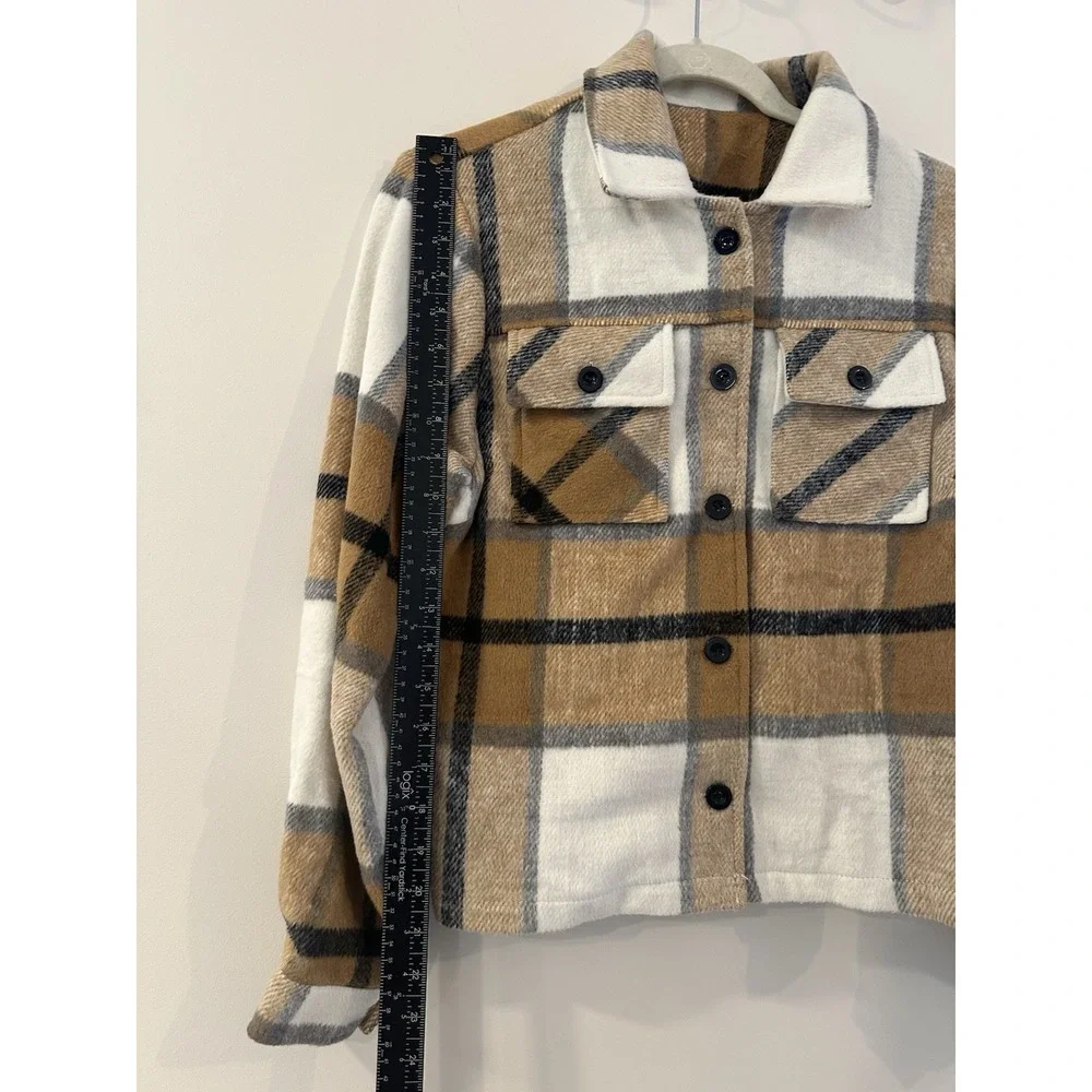 Plaid Cropped Shacket - Button Down Flannel Coat with Pockets - Small